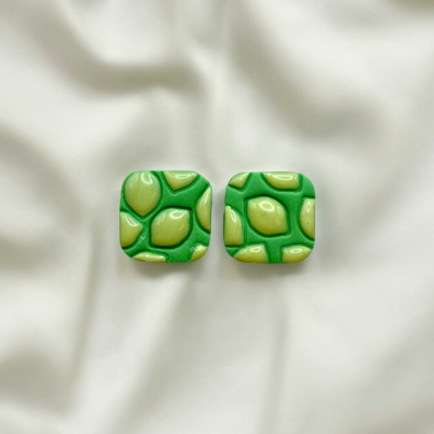 Stud earrings - Made by Saskia