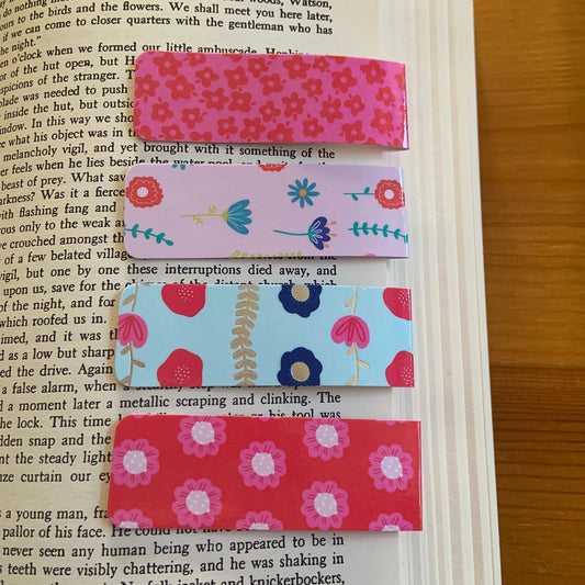 Pink floral magnetic bookmarks - Bookmarks - Made by Saskia