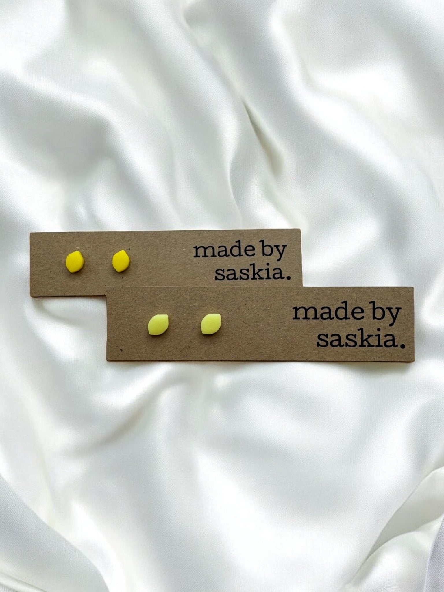 Bright yellow lemon fruit mini studs - Earrings - Made by Saskia