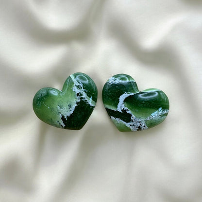 Green marble heart studs - Earrings - Made by Saskia