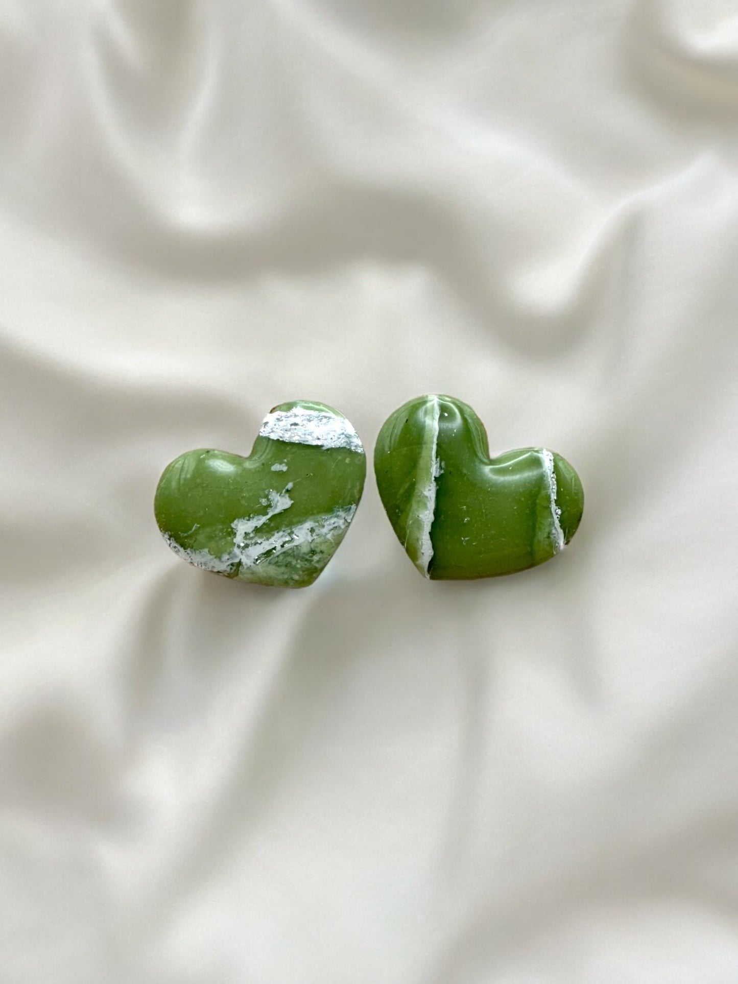 Green marble heart studs - Earrings - Made by Saskia