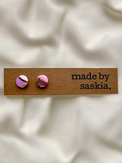 Lilac and pink metallic abstract simple studs - Earrings - Made by Saskia