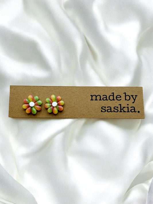 Rainbow stripe daisy flower studs - Earrings - Made by Saskia