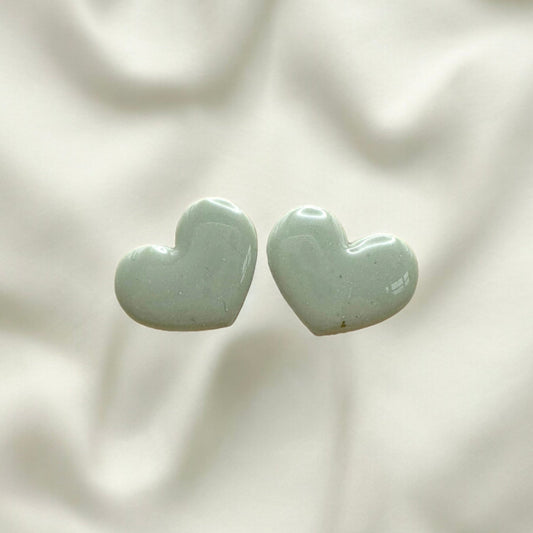 Sage green speckle heart studs - Earrings - Made by Saskia