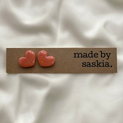 Salmon marble heart studs - Earrings - Made by Saskia