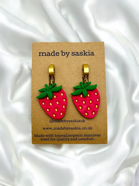 Strawberries huggie hoop earrings - Earrings - Made by Saskia