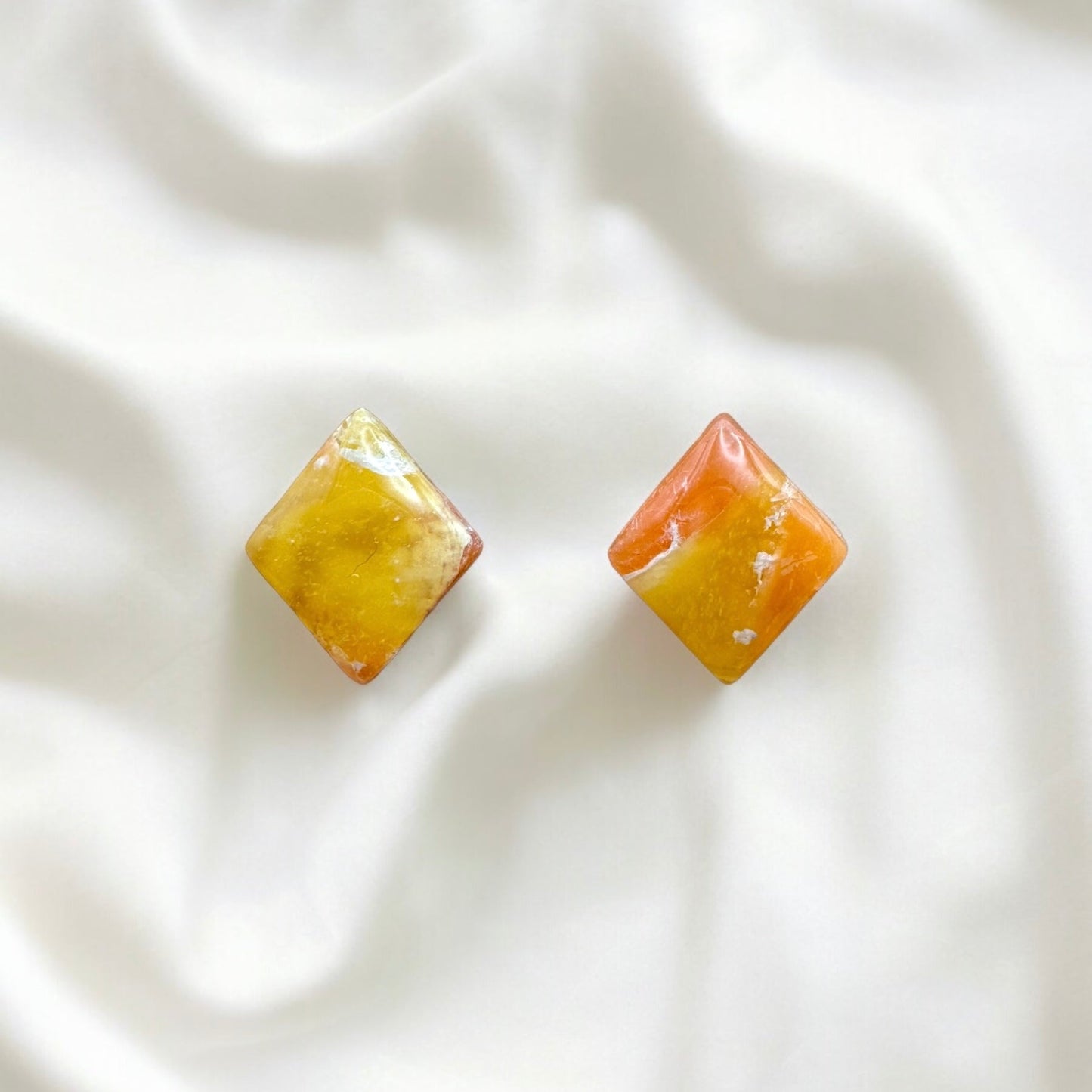 Yellow and orange marble diamond studs - Earrings - Made by Saskia